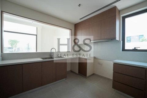 Villa de 4 dormitorios  No. 112640 3