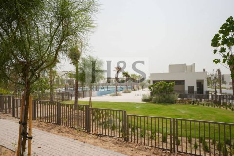 Villa de 4 dormitorios  No. 112640 16