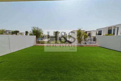 Villa de 4 dormitorios  No. 112640 15