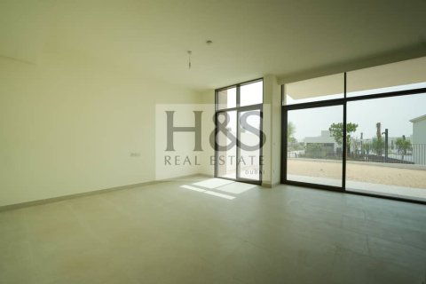 Villa de 4 dormitorios  No. 112640 12