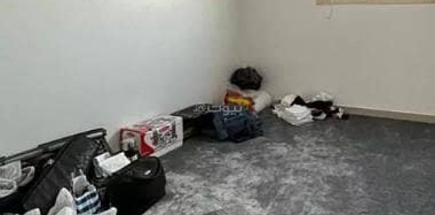 Квартира с 4 спальнями в Эр-Рияд, Саудовская Аравия №98741