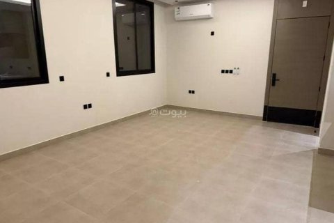 Квартира с 3 спальнями в Эр-Рияд, Саудовская Аравия №98738 1