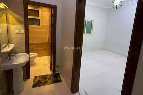Квартира с 3 спальнями в Эр-Рияд, Саудовская Аравия №98740 3