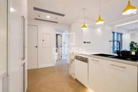 2 bedrooms Apartment in Standpoint Towers, UAE No. 198795 15