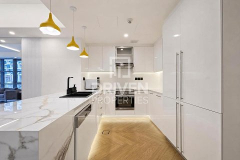 2 bedrooms Apartment in Standpoint Towers, UAE No. 198795 22