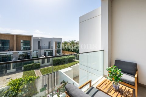 Villa de 3 dormitorios en Ruba, UAE No. 151348 16