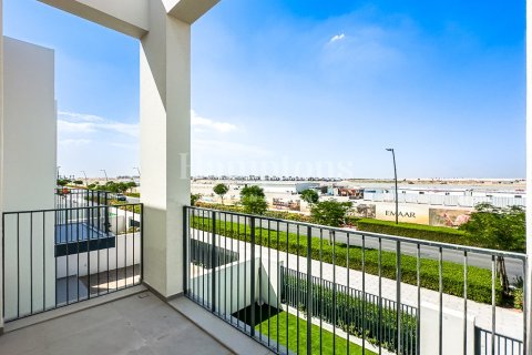 Townhouse de 3 dormitorios No. 118809 24