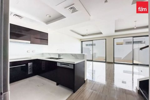 3 bedrooms Villa in Dubai, UAE No. 188320