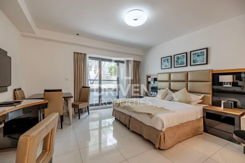 Studio Apartment in Capital Bay, UAE No. 84306 4