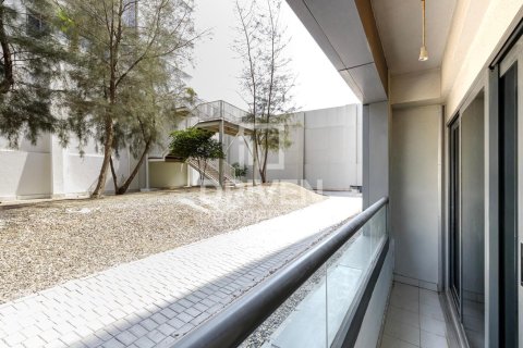 Studio Apartment in Capital Bay, UAE No. 84306 11