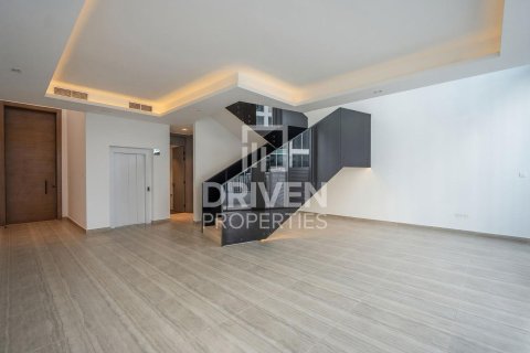 4 bedrooms Townhouse in Al Barari, UAE No. 191988 3