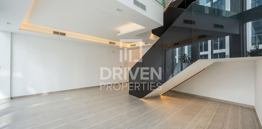 4 bedrooms Townhouse in Al Barari, UAE No. 191988