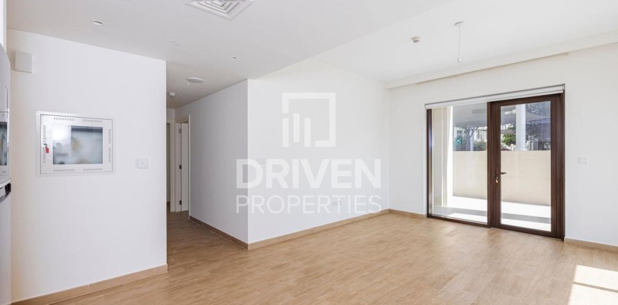 2 bedrooms Apartment in Creek Beach, UAE No. 138390