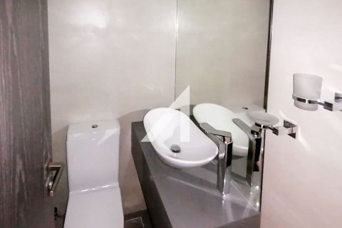 Квартира с 1 спальней  №120023 17