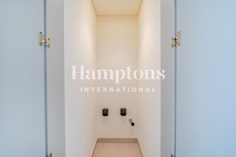 Townhouse de 3 dormitorios en The Valley, UAE No. 150003 9