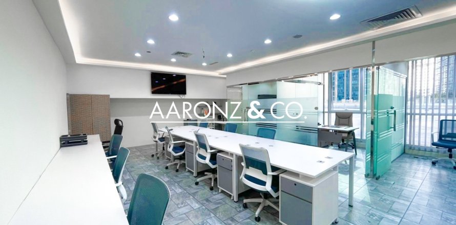 82مربع، مكتب في الخليج التجاري, الإمارات العربية المتحدة رقم 151088