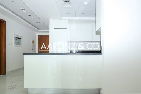 2 bedrooms Apartment in Business Bay, UAE No. 151089 11