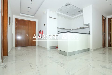 2 bedrooms Apartment in Business Bay, UAE No. 151089 10