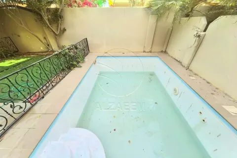 5 bedrooms Villa No. 127852 11