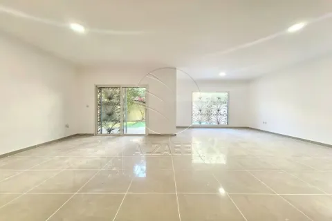 5 bedrooms Villa No. 127852 3