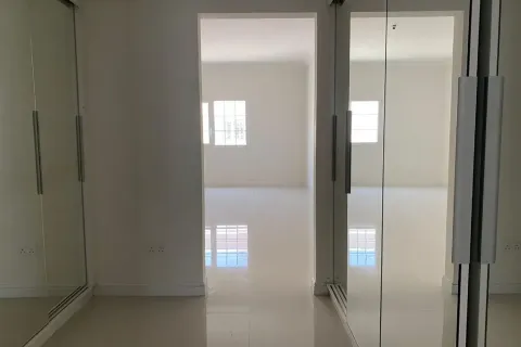 4 bedrooms Villa No. 127855 6