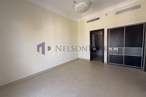 3 bedrooms Apartment in Doha, Qatar No. 57695 8