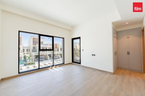 4 bedrooms Townhouse in Dubai, UAE No. 169336 12