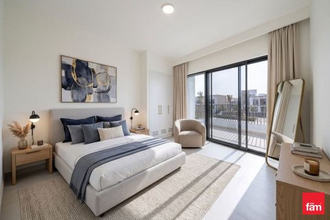 4 bedrooms Villa in Dubai, UAE No. 164863 4