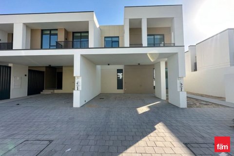 4 bedrooms Villa in Dubai, UAE No. 164863 8