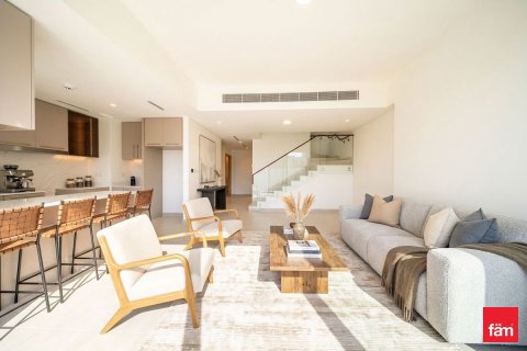 4 bedrooms Villa in Dubai, UAE No. 164863