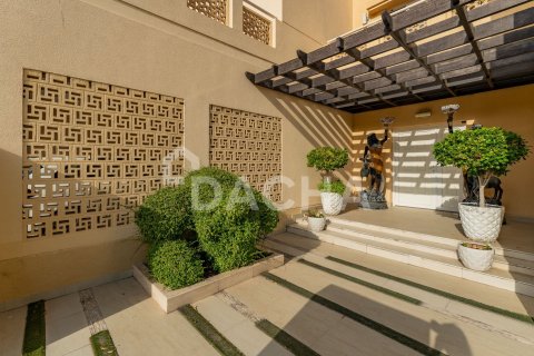 Вилла с 5 спальнями в Meadows, ОАЭ №155547 28