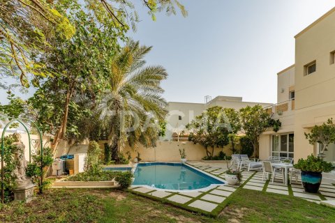 Вилла с 5 спальнями в Meadows, ОАЭ №155547 25