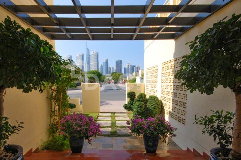 Вилла с 5 спальнями в Meadows, ОАЭ №155547 14