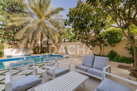 Вилла с 5 спальнями в Meadows, ОАЭ №155547 24