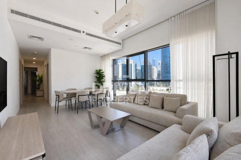 Apartment de 3 dormitorios en Bellevue Towers, UAE No. 204374 7