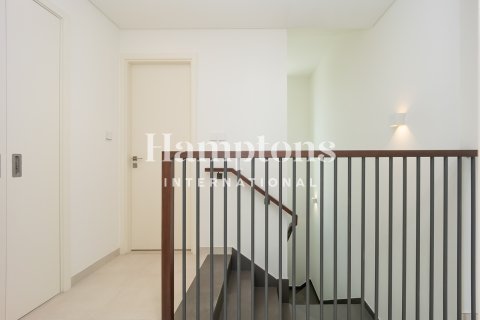 3 غرف نوم فيلا  رقم 125588 2