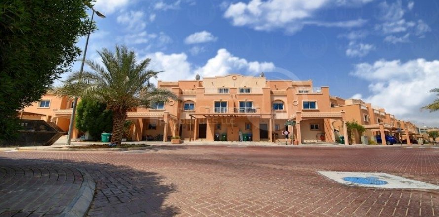 3 bedrooms Villa in Al Reef, UAE No. 167049