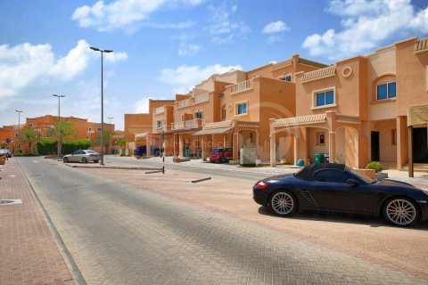 3 bedrooms Villa in Al Reef, UAE No. 167050 4