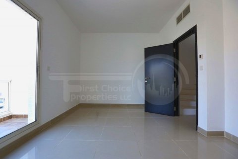 3 bedrooms Villa in Al Reef, UAE No. 167051 8