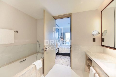 1 bedroom Apartment in Address Harbour Point, UAE No. 192723 13