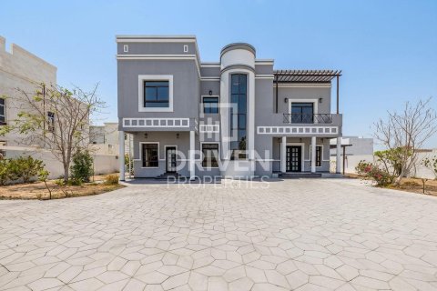 6 bedrooms Villa in Nadd Al Sheba, UAE No. 192729 27