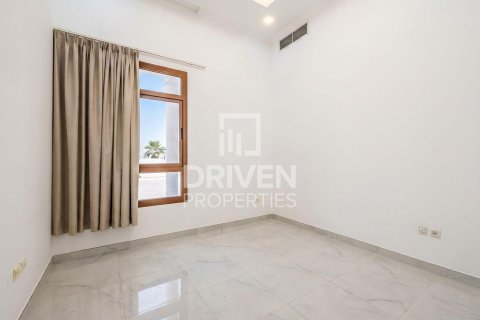 6 bedrooms Villa in Nadd Al Sheba, UAE No. 192729 12