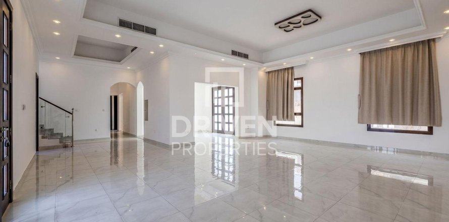 6 bedrooms Villa in Nadd Al Sheba, UAE No. 192729