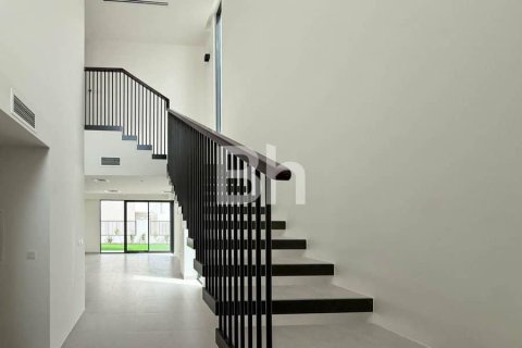 Townhouse de 4 dormitorios  No. 114720 2