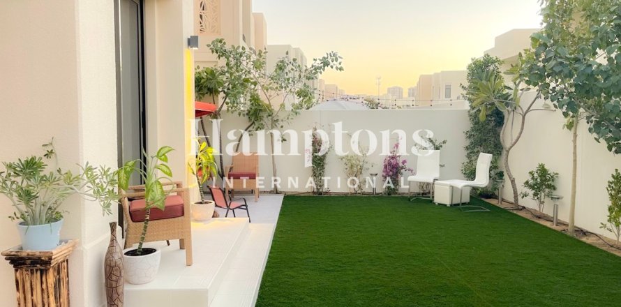 3 bedrooms Townhouse in Al Reem, UAE No. 164426