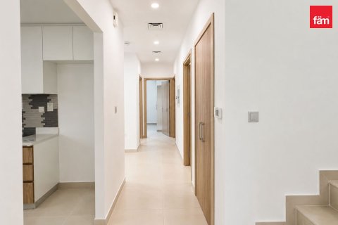 4 bedrooms Villa in Dubai, UAE No. 186441 10