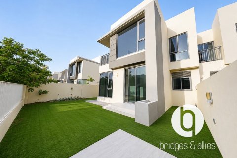 Villa de 4 dormitorios en Dubai Hills Estate, UAE No. 210663 10