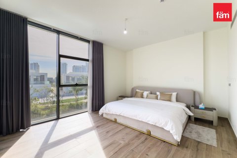 4 bedrooms Villa in Dubai, UAE No. 131438 8