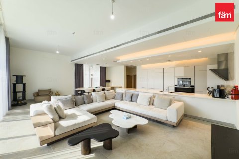 4 bedrooms Villa in Dubai, UAE No. 131438 3