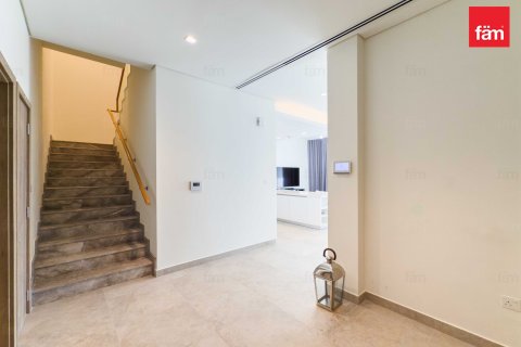 4 bedrooms Villa in Dubai, UAE No. 131438 15